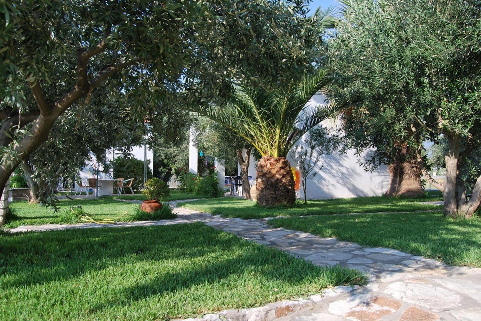 Houdis Houses Parálion Ástros Buitenkant foto